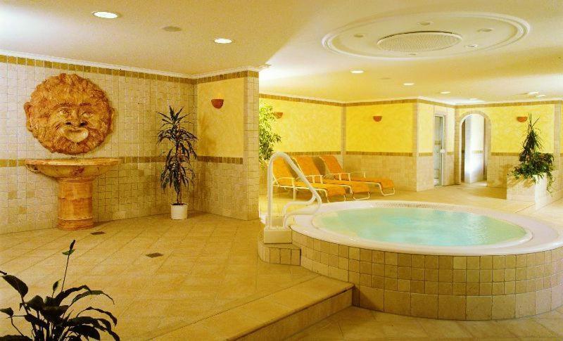 Hotel Wilder Mann Königstein in der Oberpfalz Zewnętrze zdjęcie